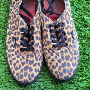 Leopard Vans